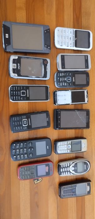 Продам лот мобільних телефонів