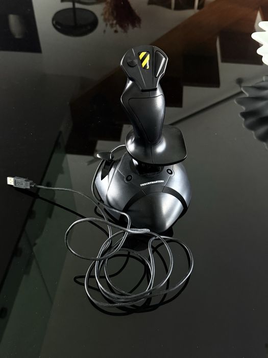 Pacote de Simulador de Voo Thrustmaster