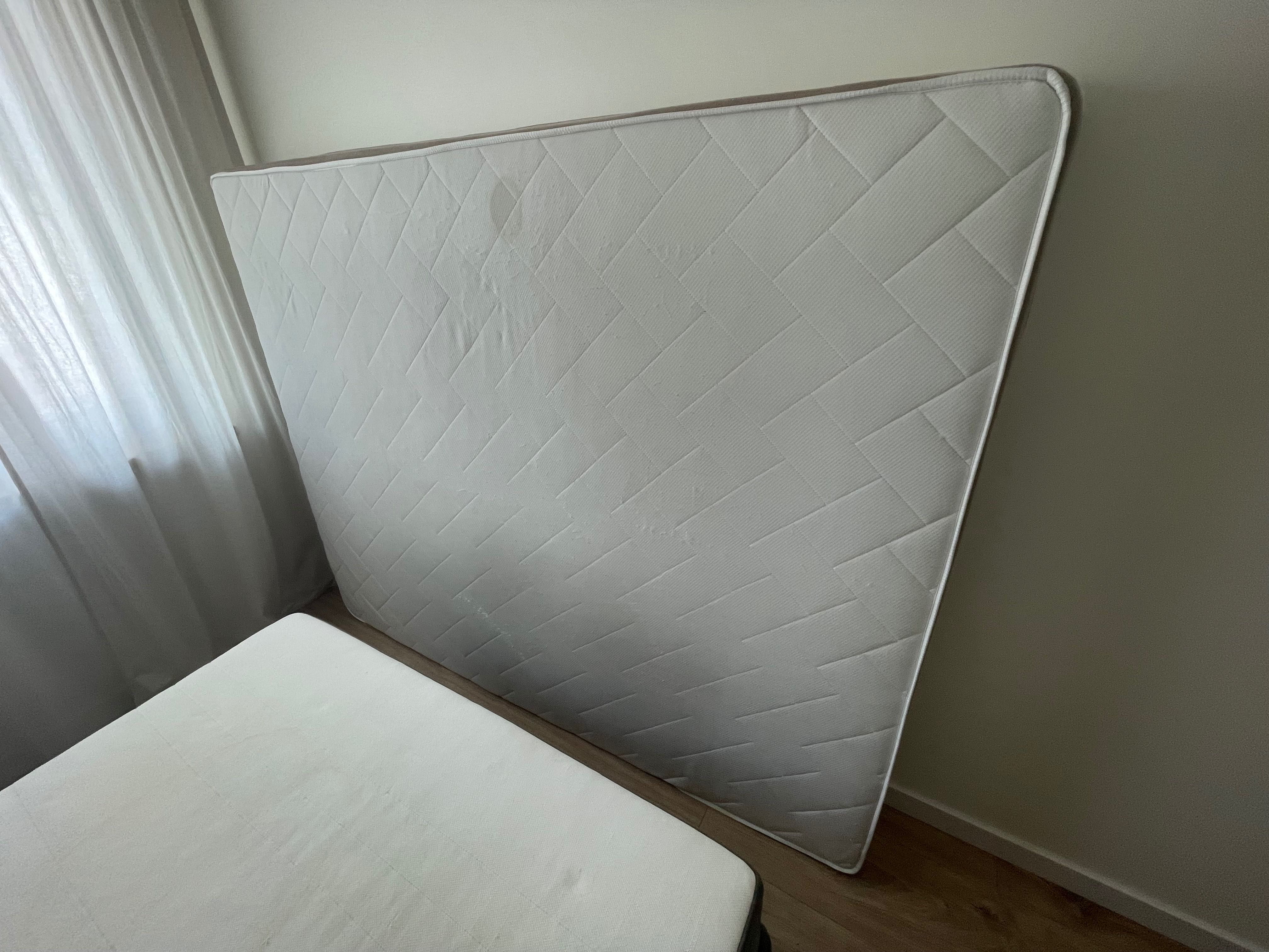 Materac 160x200 twardy/ średnio twardy w dobrym stanie 9 stref nacisku