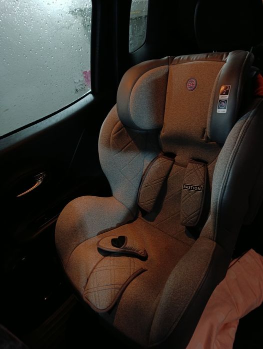 Детское автокресло El Camino Bastion — отличное состояние!