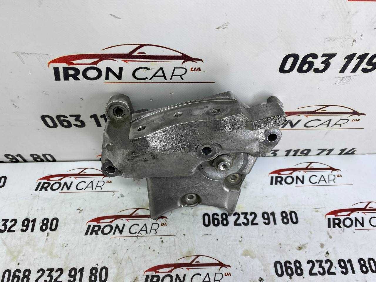 Кронштейн двигуна Opel Insignia Astra Zafira 2.0 CDTI 08-13 55566020