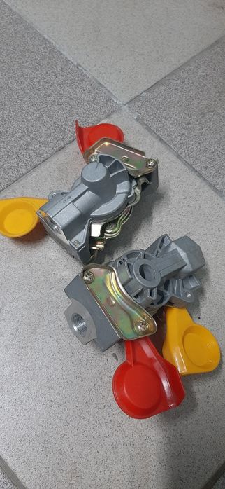 Пневмозєднувач кран клапан( певмокрани) НОВІ !!!