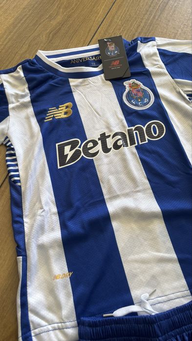 Equipamento crianca Porto 25/26