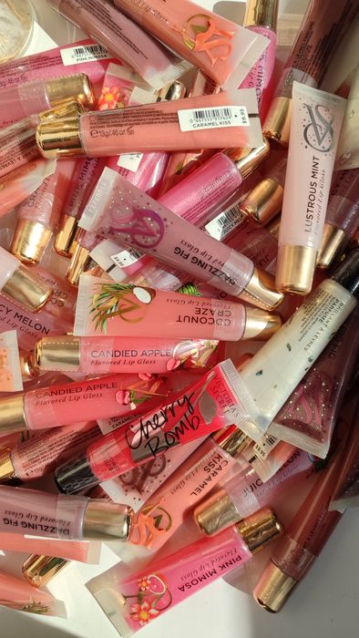 ОРИГІНАЛ Бальзами для губ спрей Вікторія Сікрет