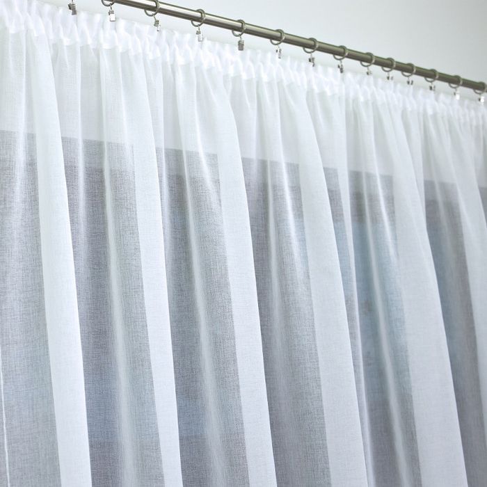 Firanka batyst gotowa na taśmie z ołowianką 400x160 cm biała