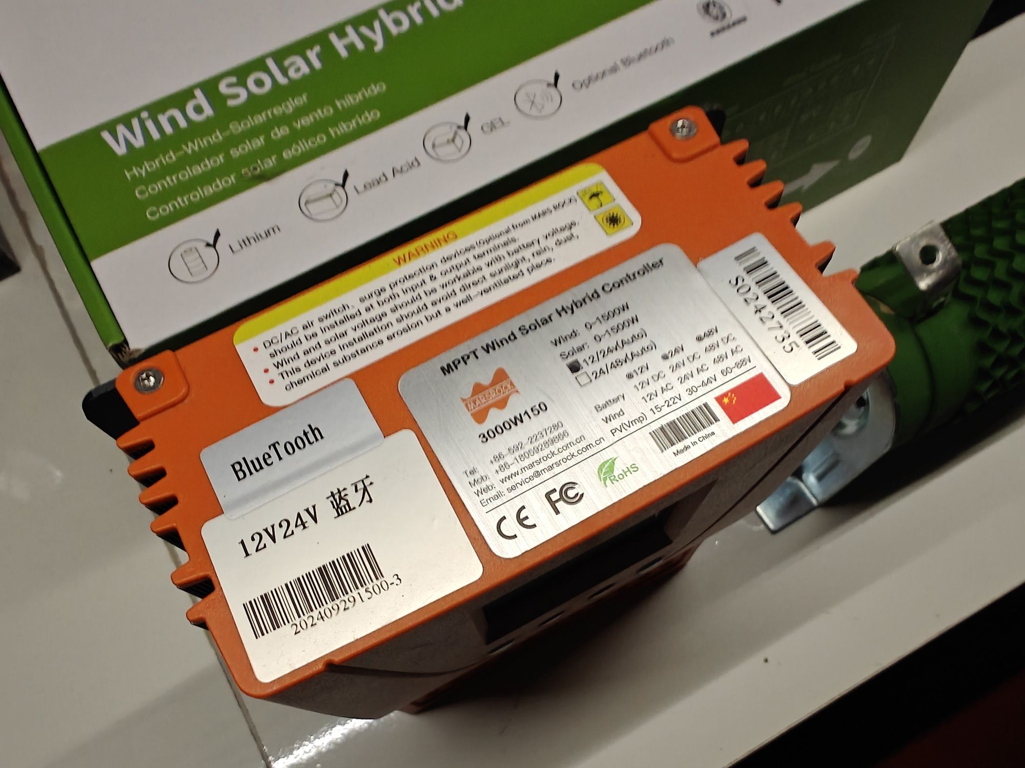 Kontroler MPPT hybrydowy (turbina i panele)