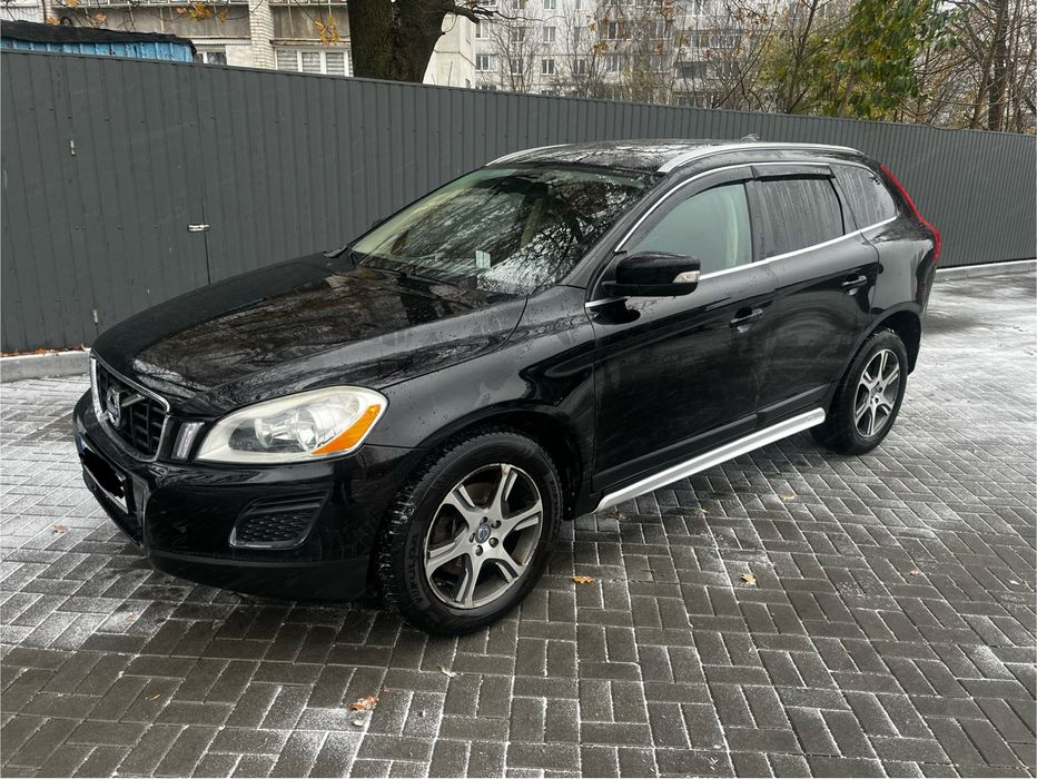 Volvo xc60 3.0t6 2011