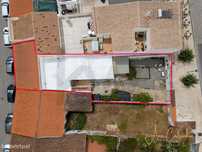 Moradia térrea T3 com garagem, logradouro, arrecadação e despensa