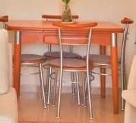 Mesa de jantar extensível com 4 cadeiras