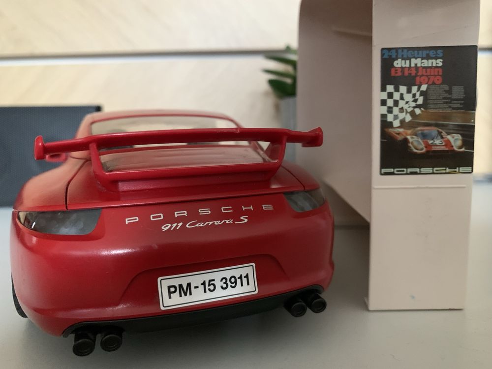 Playmobil 3911 - Porsche Carrera 911 S czerwony świeci
