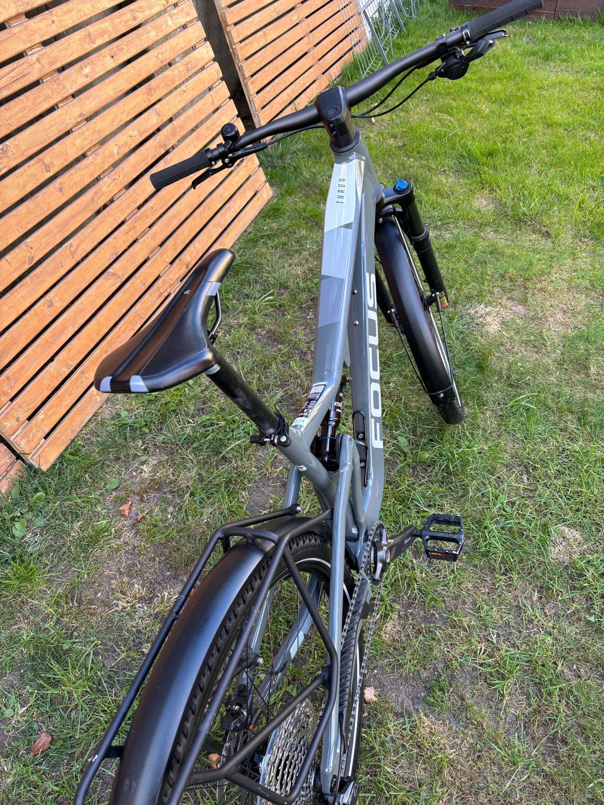 Rower MTB - wyprawowy FOCUS THRON 6.8 EQP