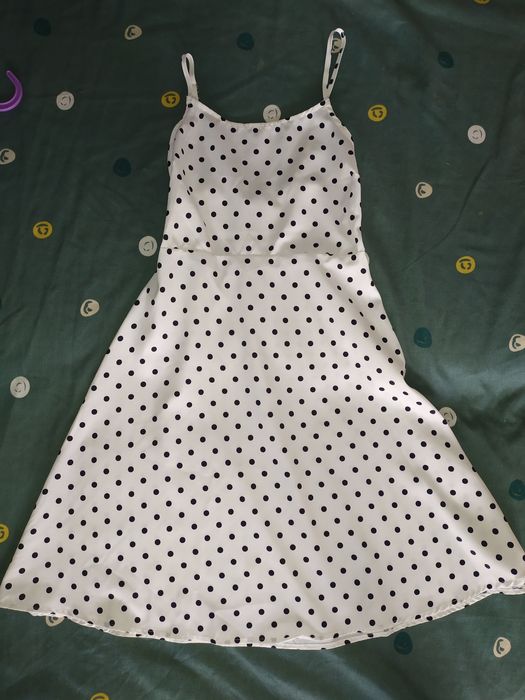 Продаю сукню для повсякденного носіння та свята.