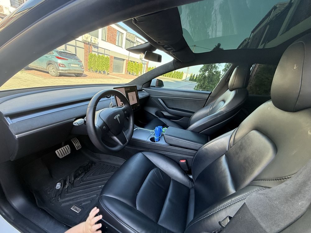 Tasla model 3 2020 performance