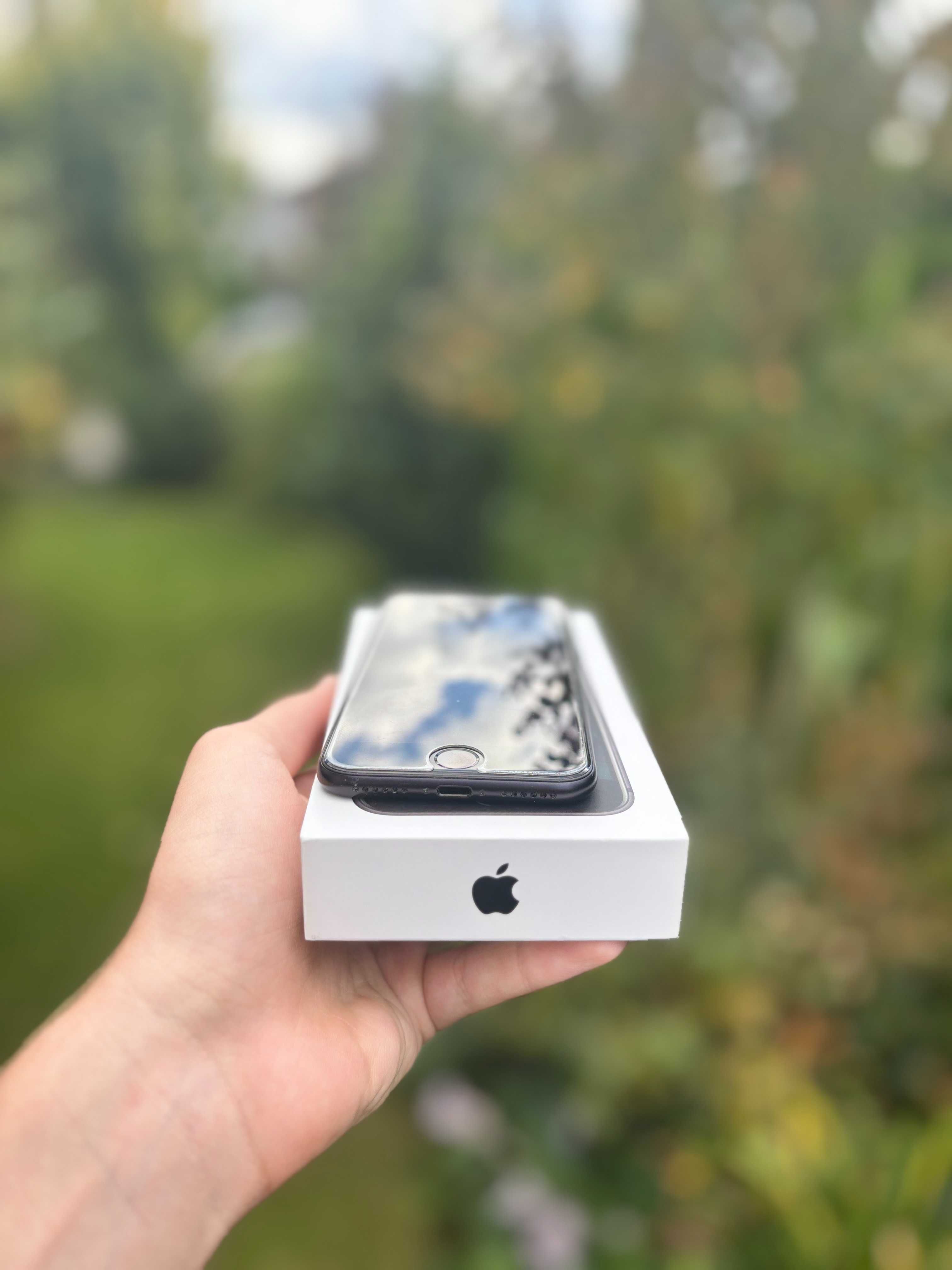 iPhone SE 2020 – 128 GB – bateria 89%
