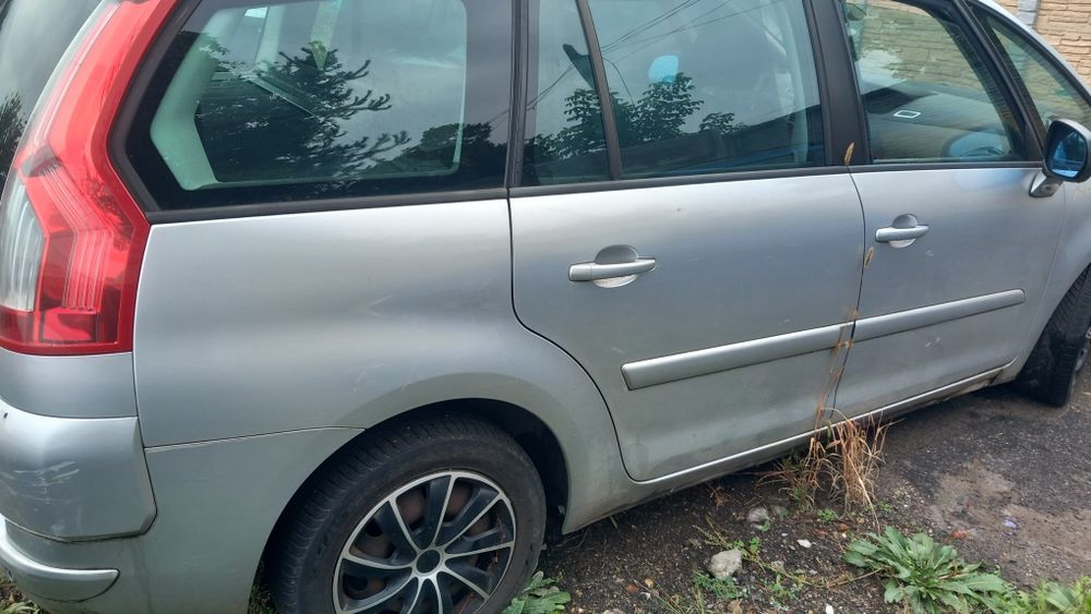 Citroen c4 grand picasso EZRC drzwi maska lampa cały na części