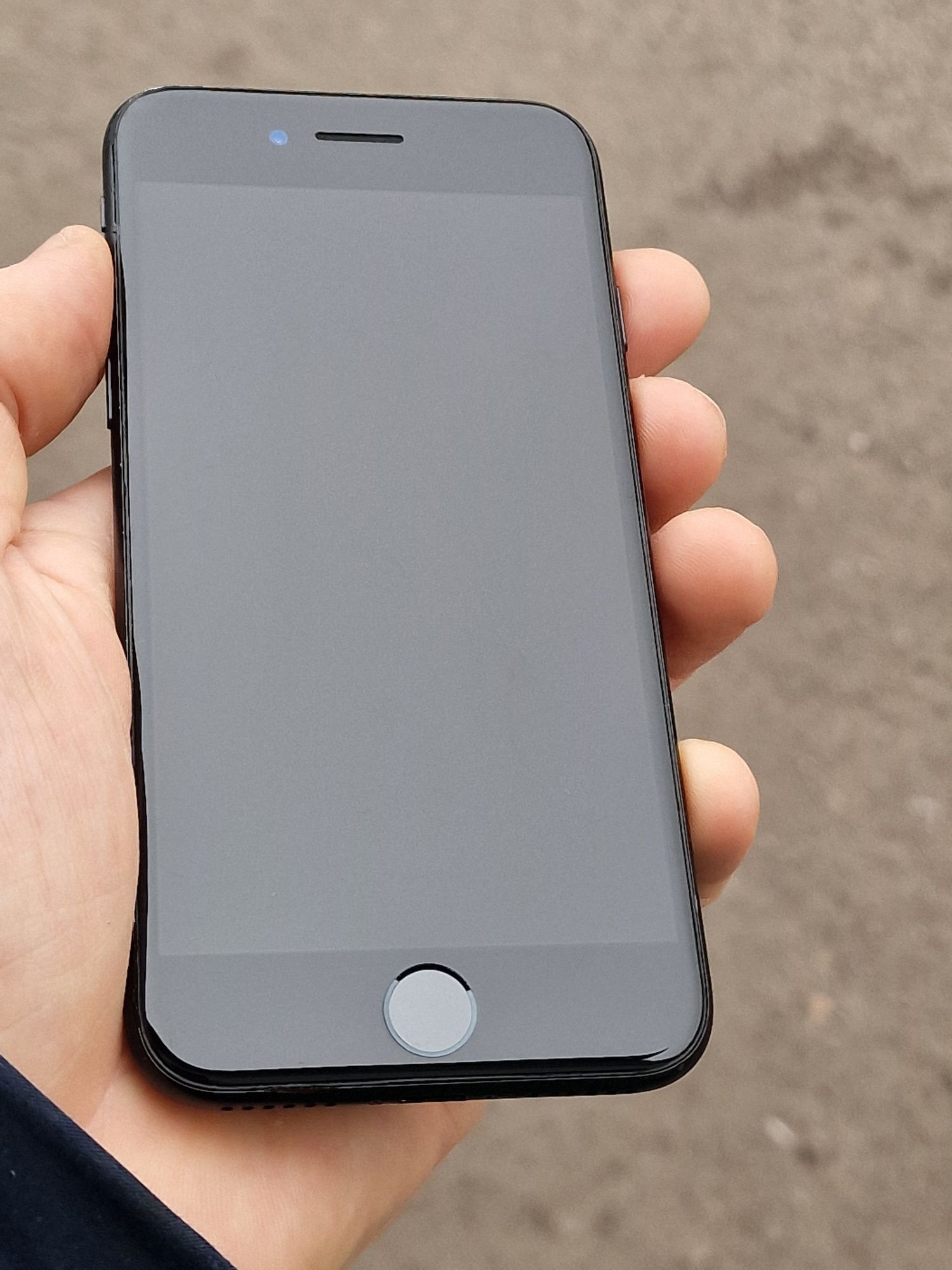 IPhone 7  32Gb ( iOS 15 ) Neverlock