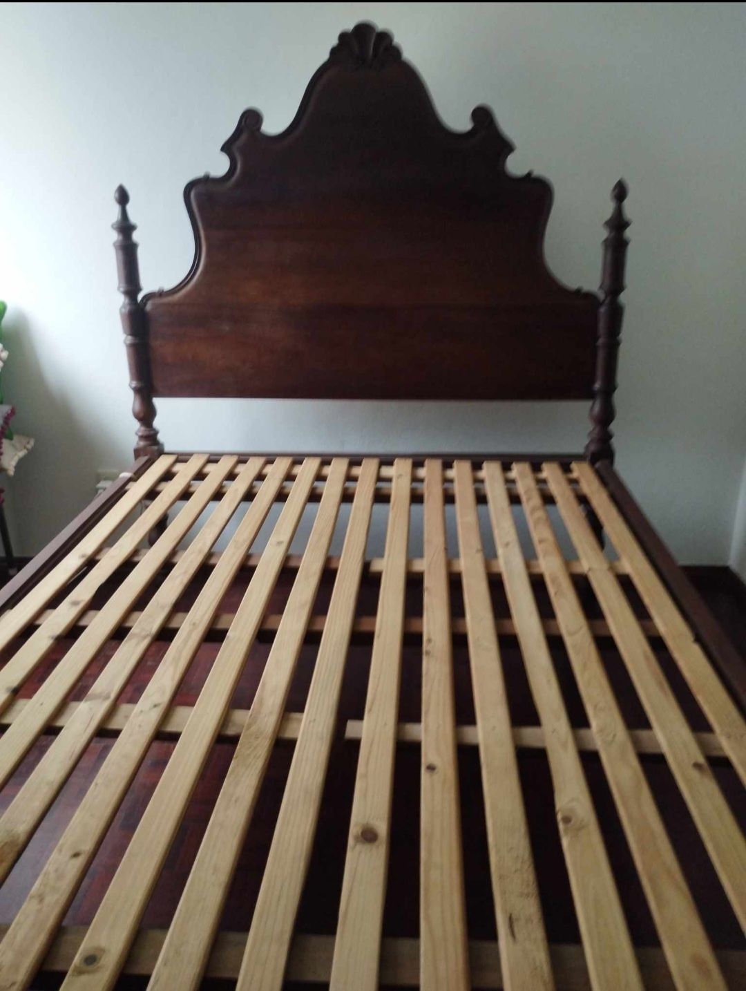 Cama de casal madeira