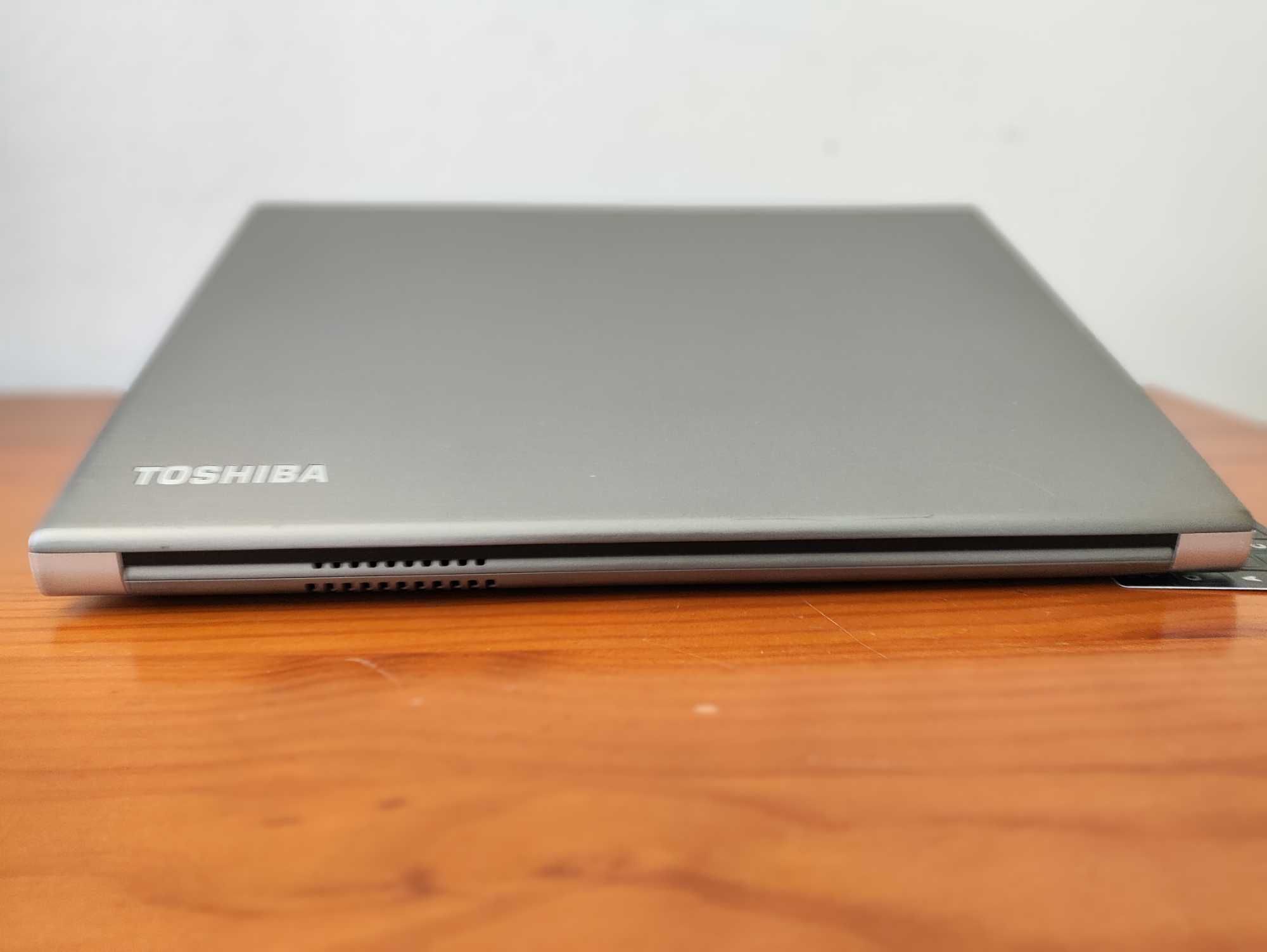 Toshiba Portégé Z30 Ultrabook, i5 - 8 GB de Ram, SSD 256 GB