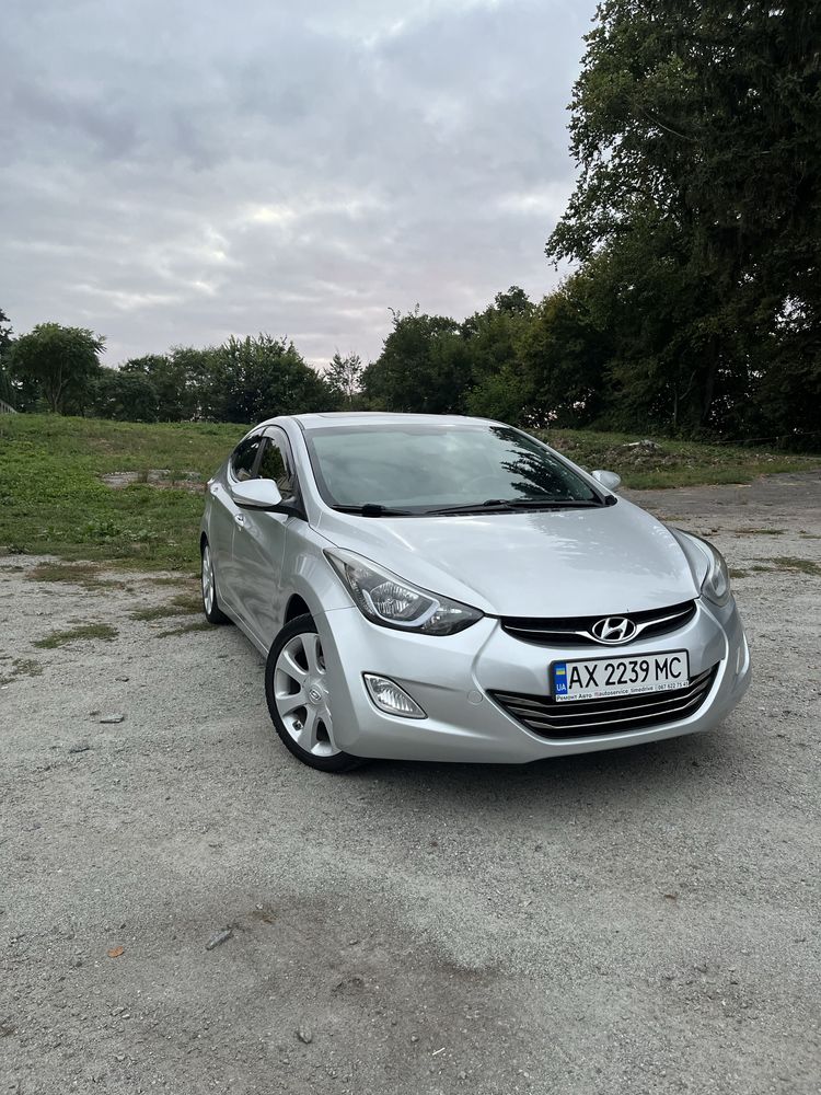 Hyundai Elantra 2013