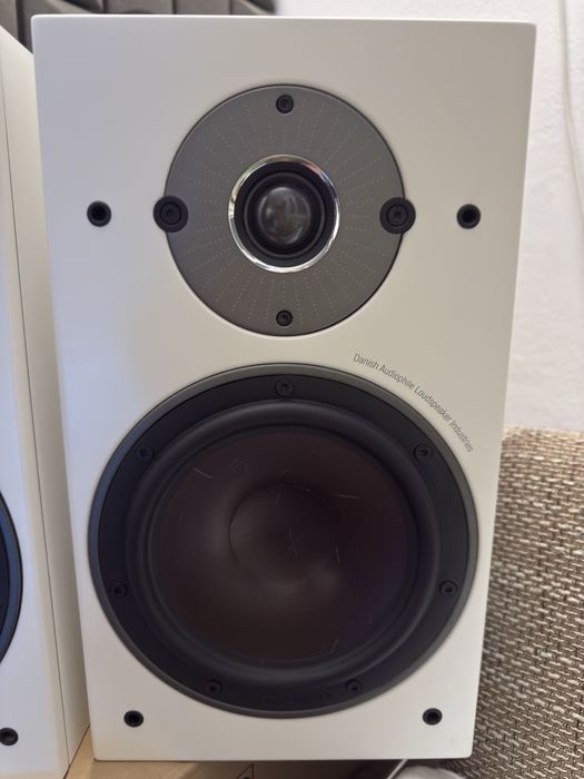 Kolumny Dali Oberon 3 Białe