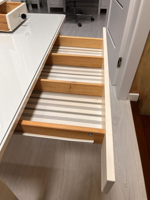 Toaletka Hemnes Ikea
