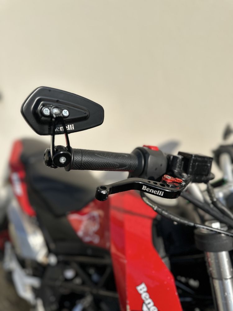 Benelli tnt 125