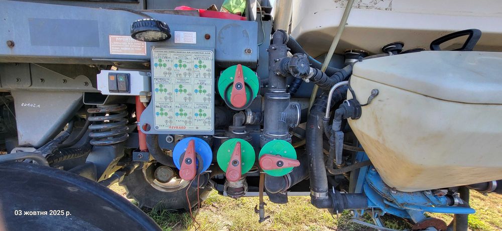 Обприскувач самохідний харді альфа 2003 р,