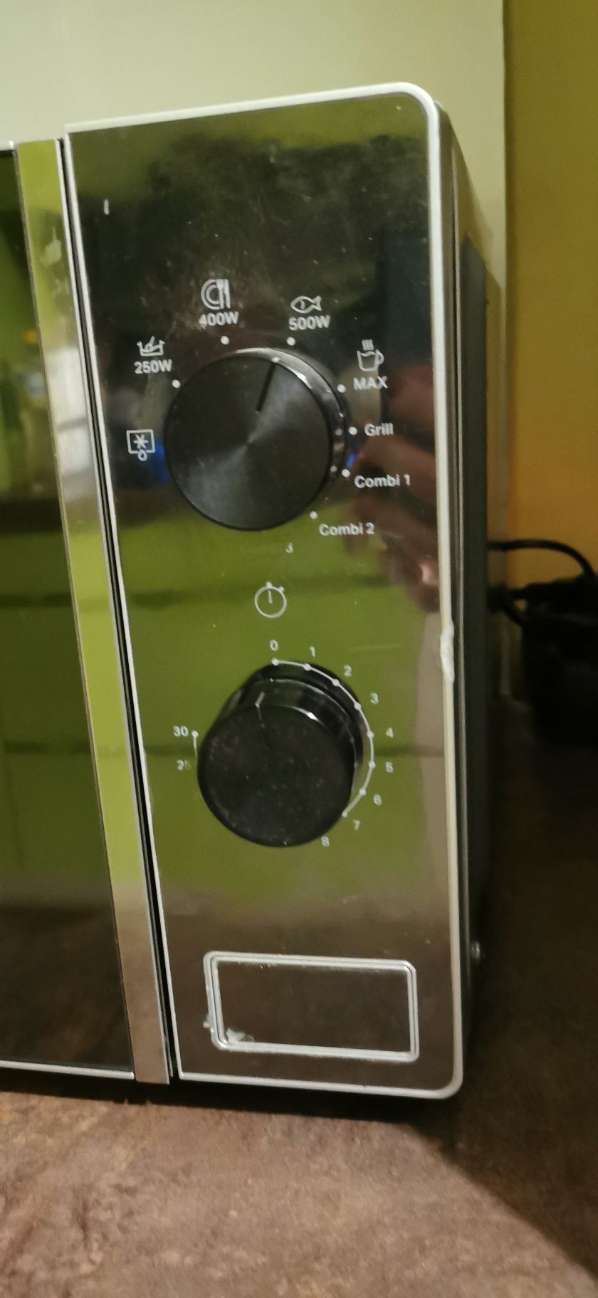 Mikrofala whirlpool