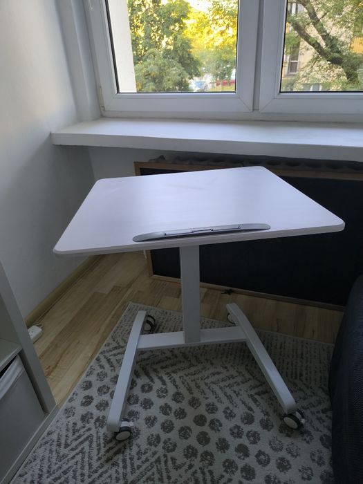 Biurko Mobilne Regulowane Składane Stolik  70x52cm Sense77