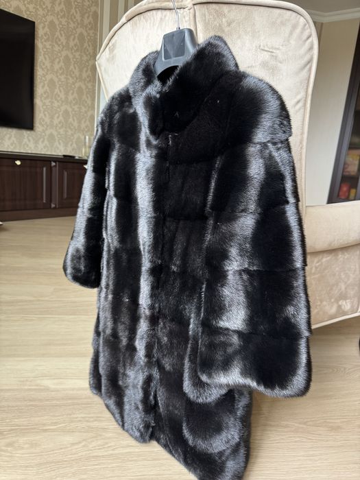 Натуральна, норкова шуба