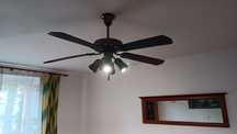 Lampa sufitowa z wentylatorem