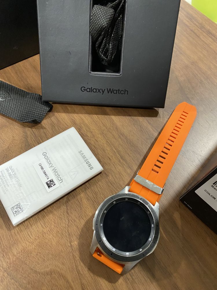 Samsung Galaxy Watch - usado