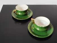 Duas almoçadeiras antigas cor verde com dourado