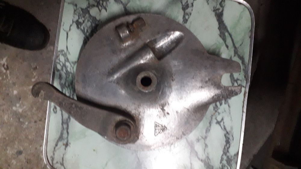 Tampas e outras peças