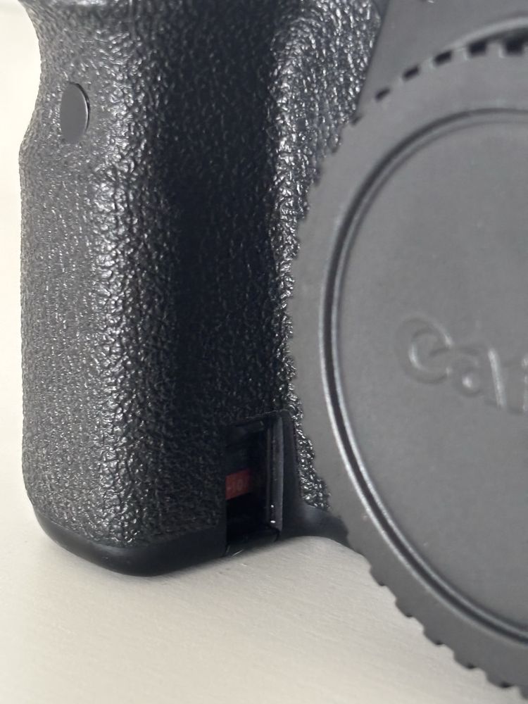 Camera Canon DSLR EOS 60D - 18MPx Semi-profissional
