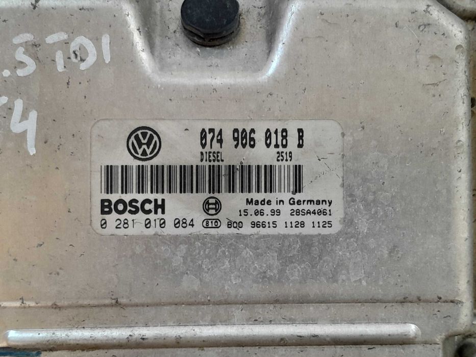 Vw Transporter T4 2.5 TDI Sterownik Komputer Silnika