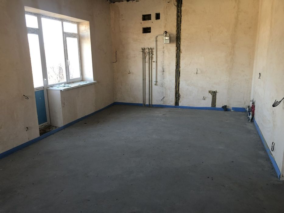 Продам новий будинок в центрі міста