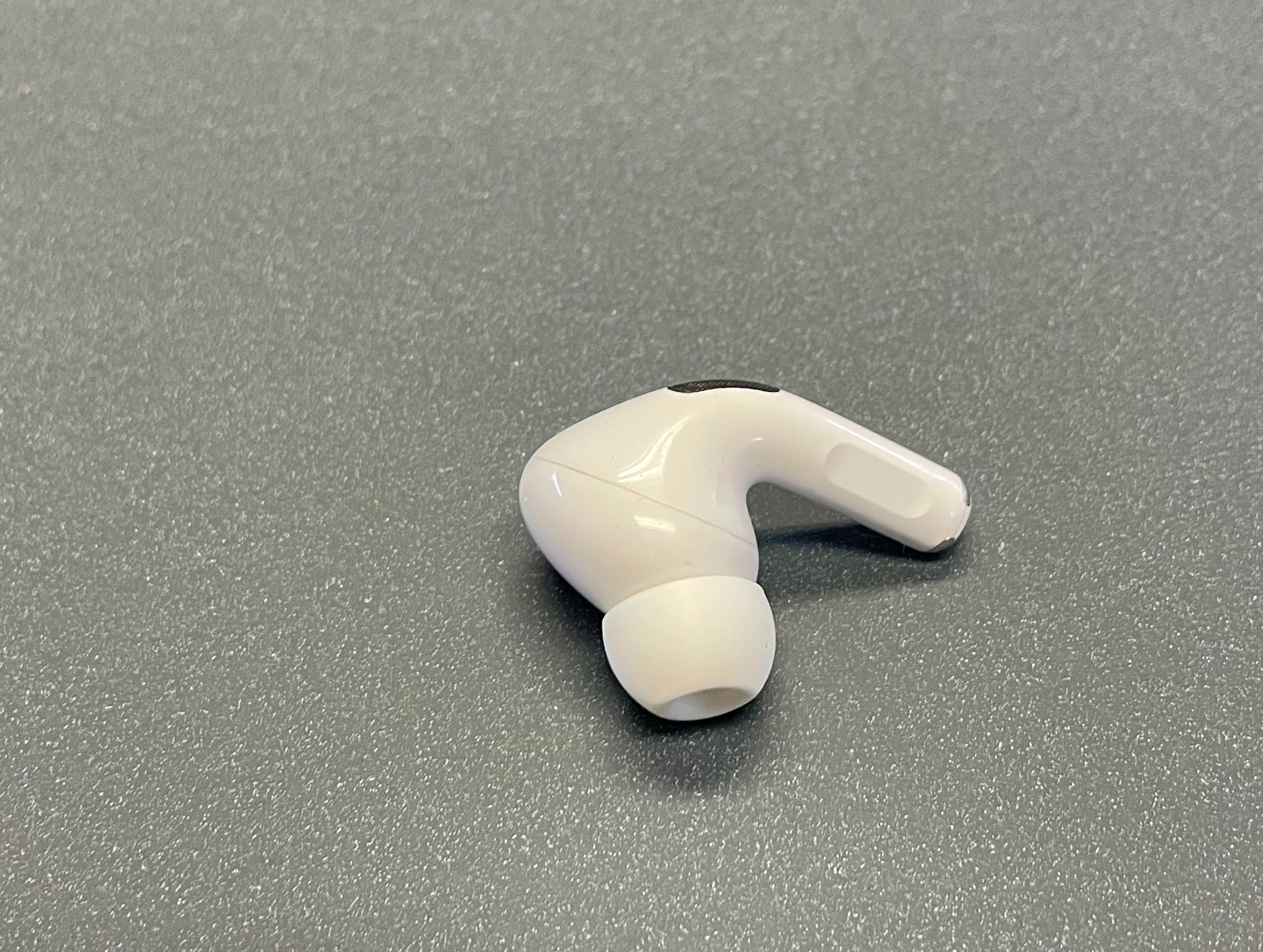 oryginalna lewa słuchawka AirPods pro 1gen .A2084/3