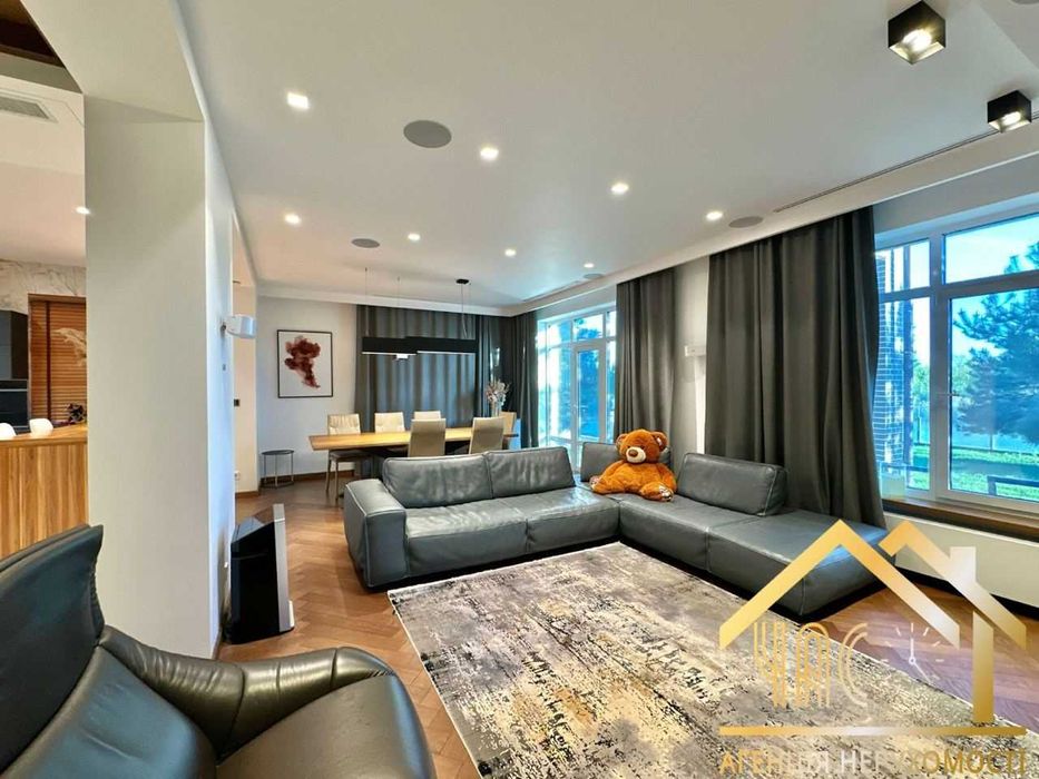 Продаж будинку з авторським ремонтом КМ Zoloche, Вишеньки