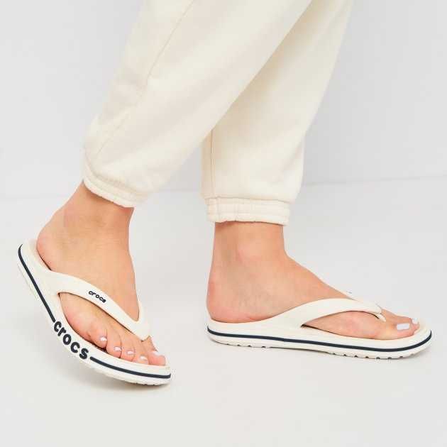Шлепки вьетнамки Crocs Bayaband Flip.
