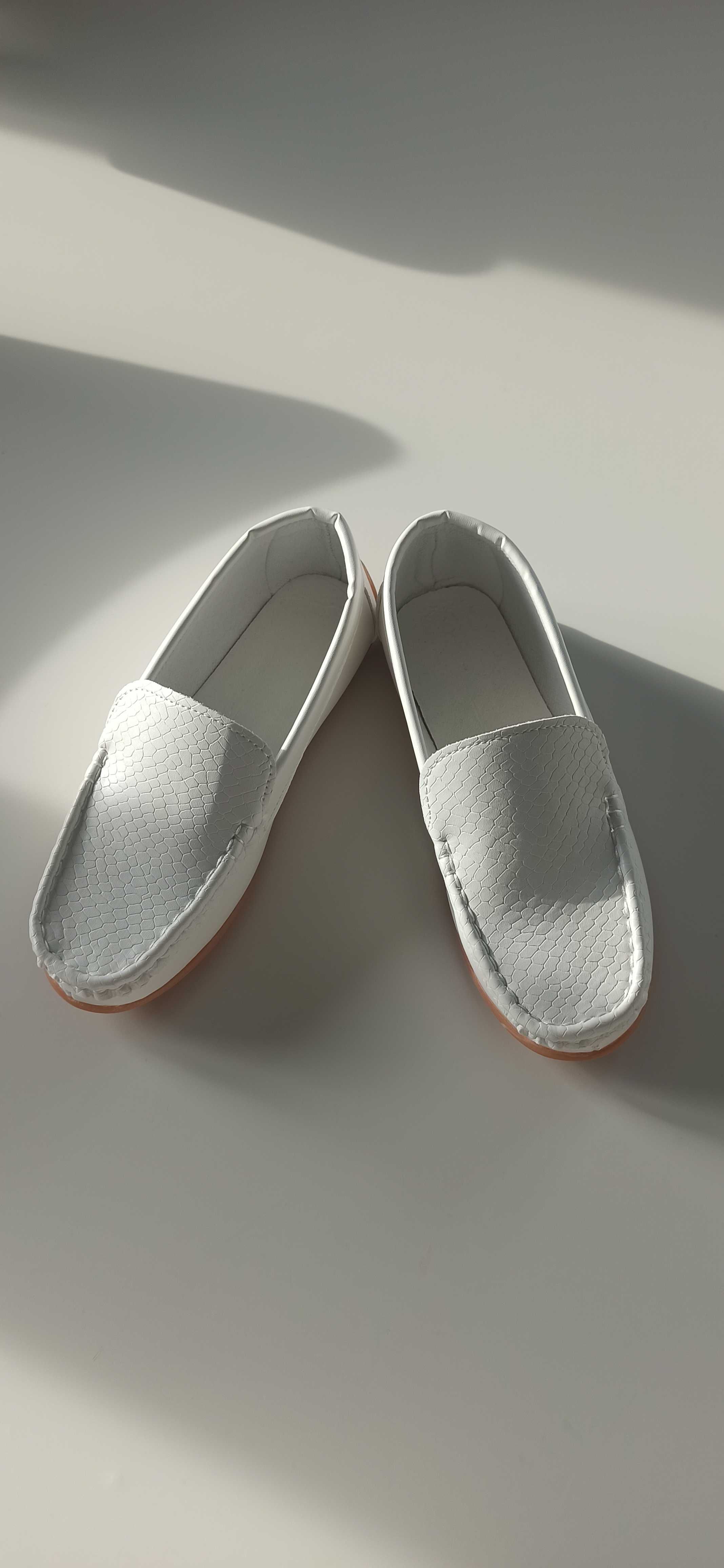 Buty mokasyny białe/komunijne
