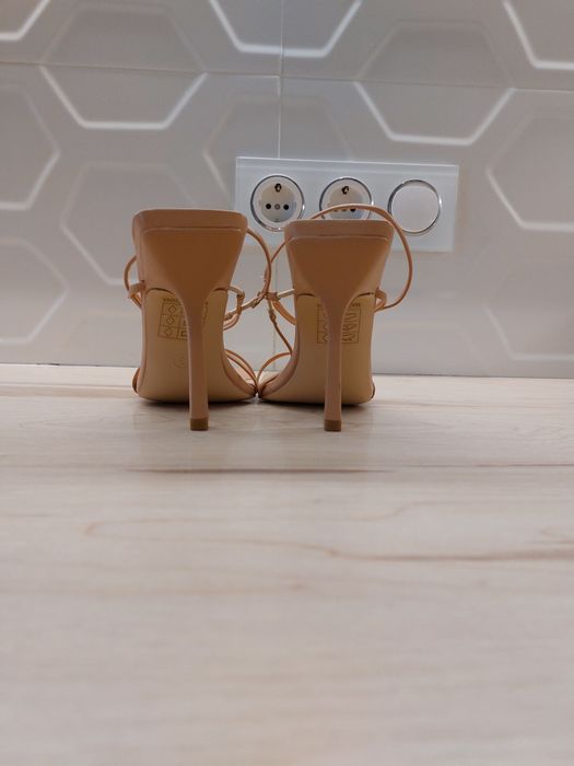 Босоніжки мюлі 36р.