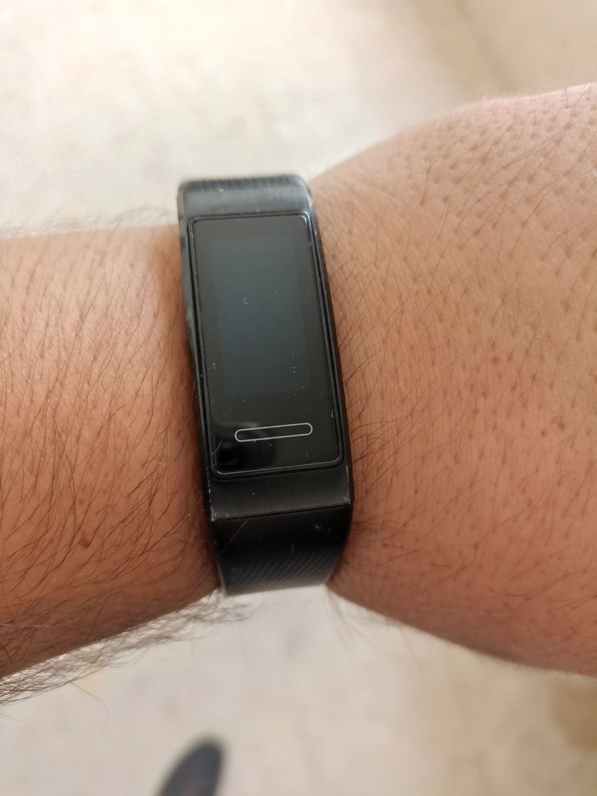 Huawei band 4 pro