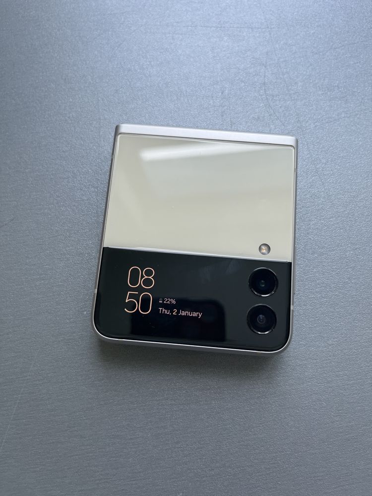 Samsung Flip 3/256gb