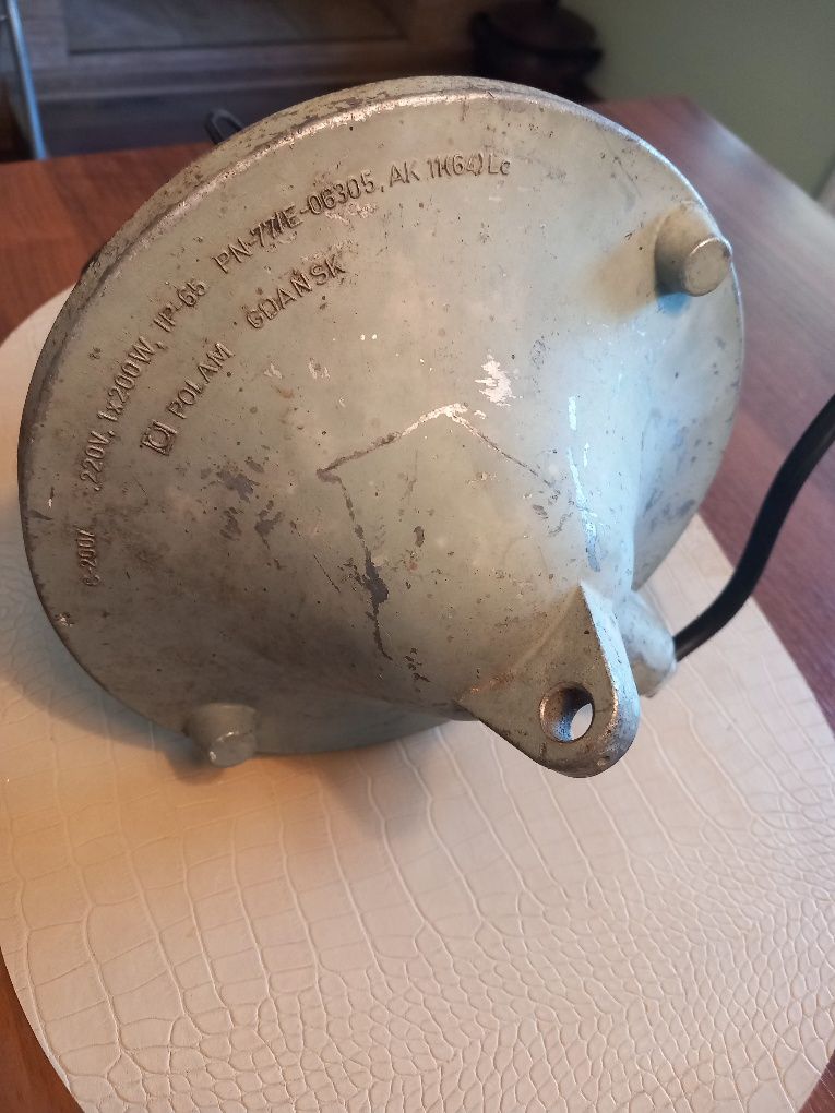 Lampa loftowa z PRL