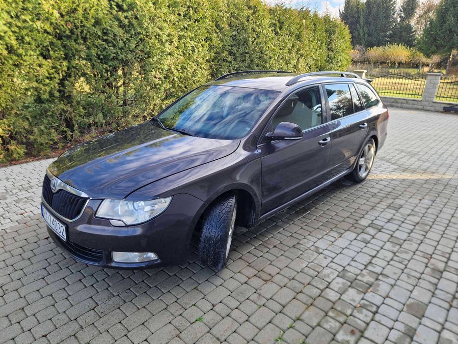 SKODA SUPERB 1.6 TDI KOMBI 2011r.  271000 km
