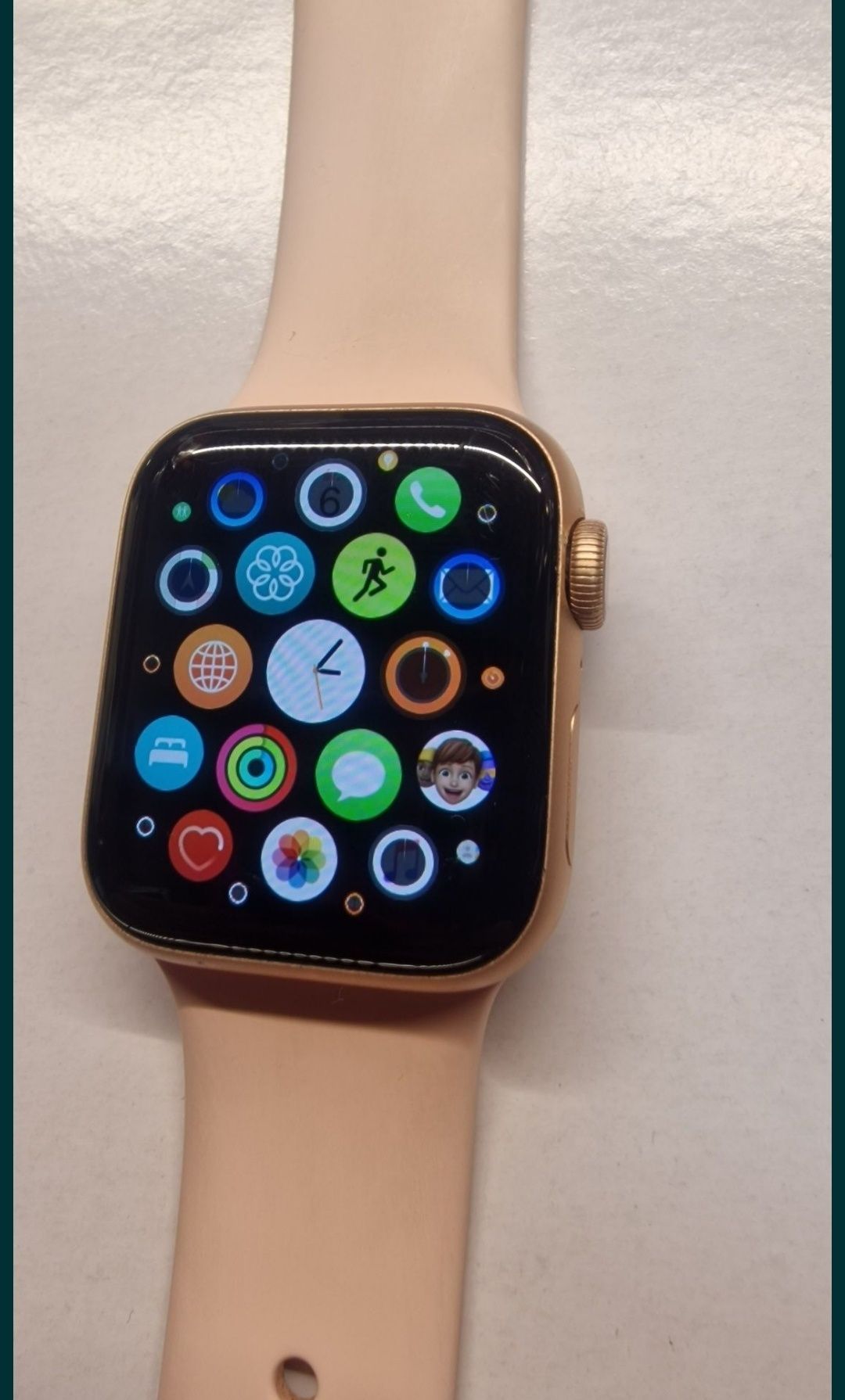 Apple Watch 4 40mm A1977, komplet, stan bdb