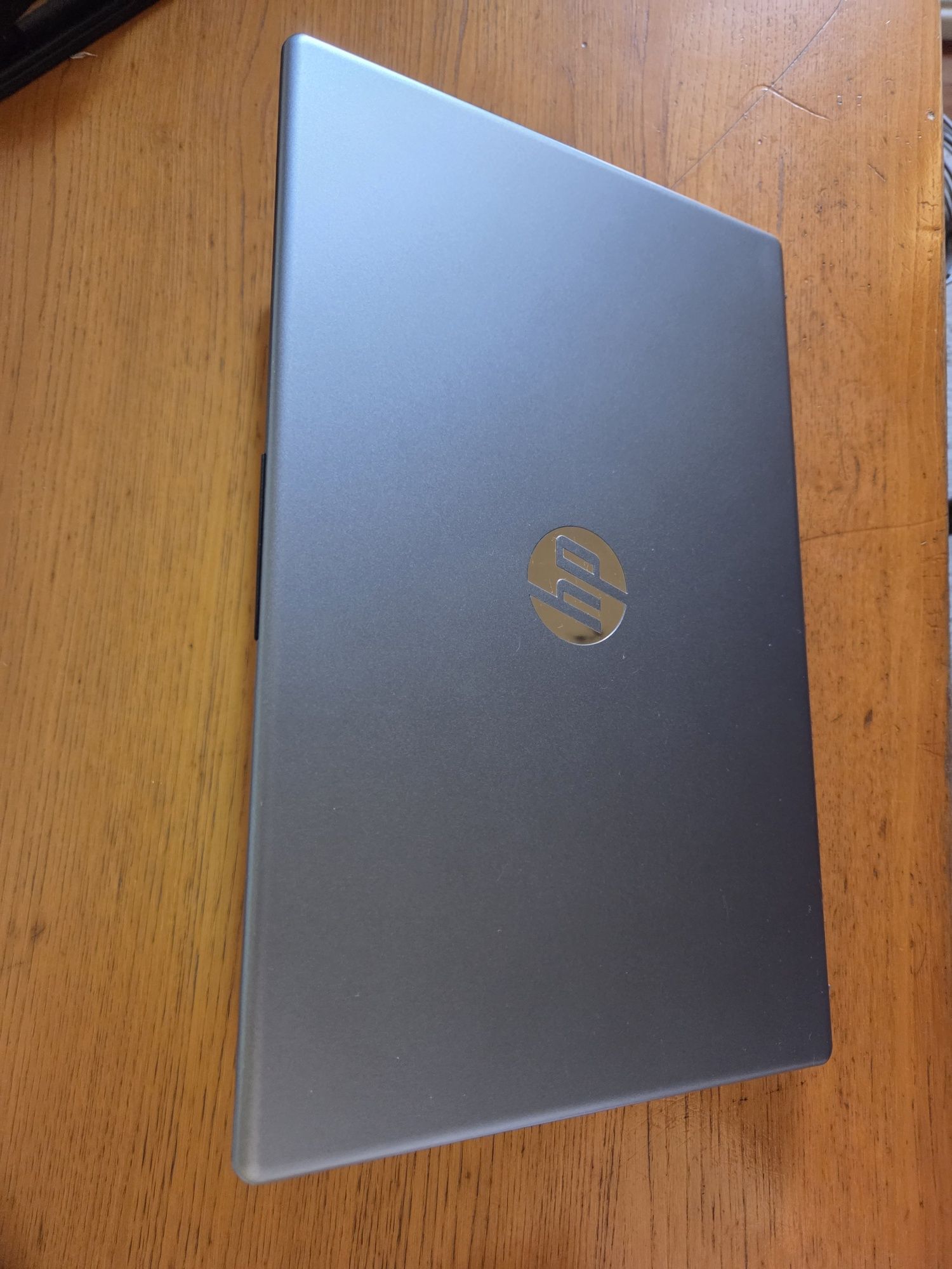 HP Laptop 15-fc0010np