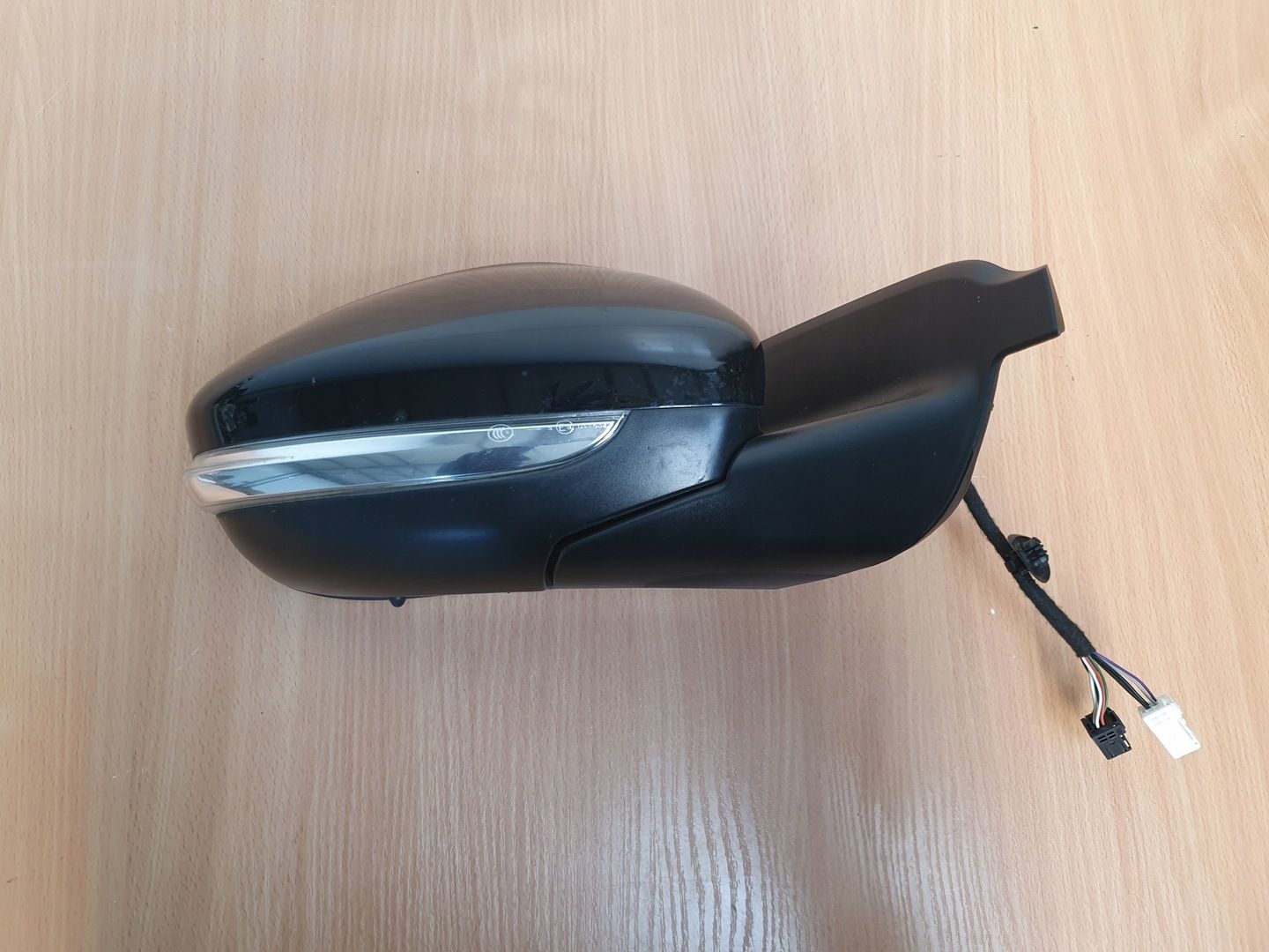 Lusterko Prawe zewnętrzne Citroen C4 Cactus Lift 18   6 + 4 Pin EU