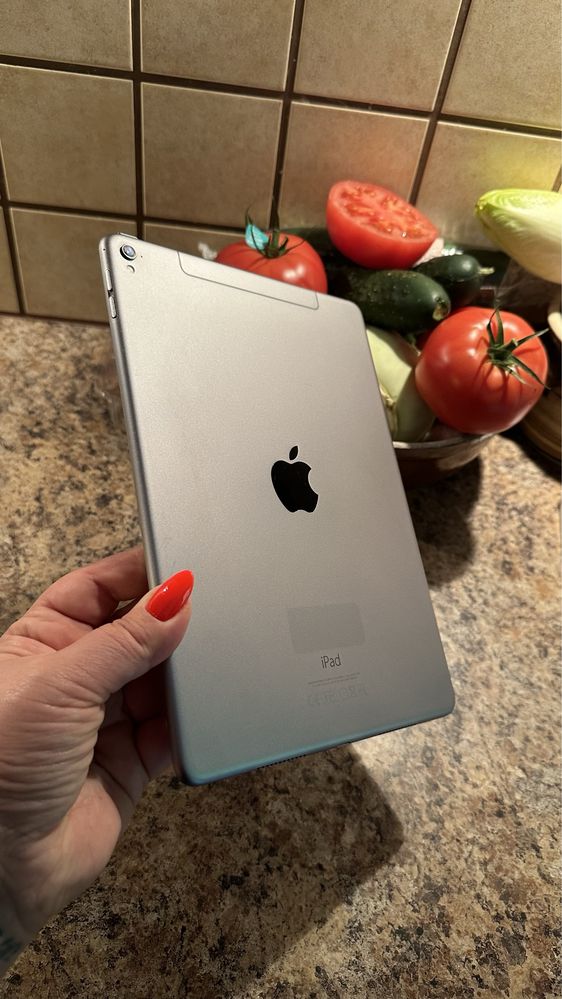 Tablet iPad Apple PRO - Touch ID - WiFi + karta SIM - PROCREATE
